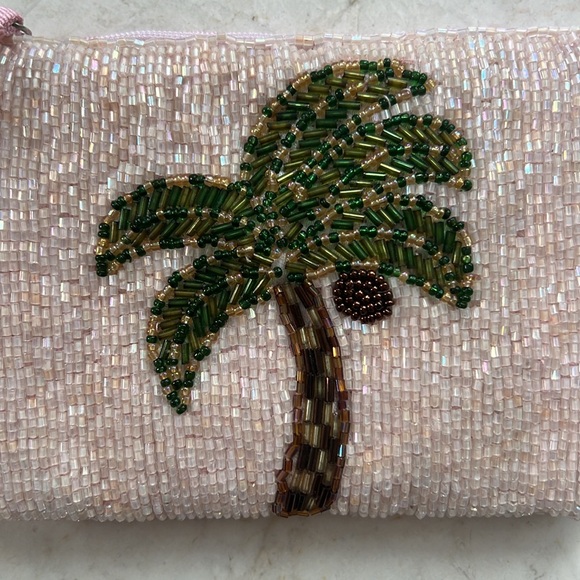 Liz Claiborne Beaded Palm Tree Wristlet New with tags. - Picture 2 of 6